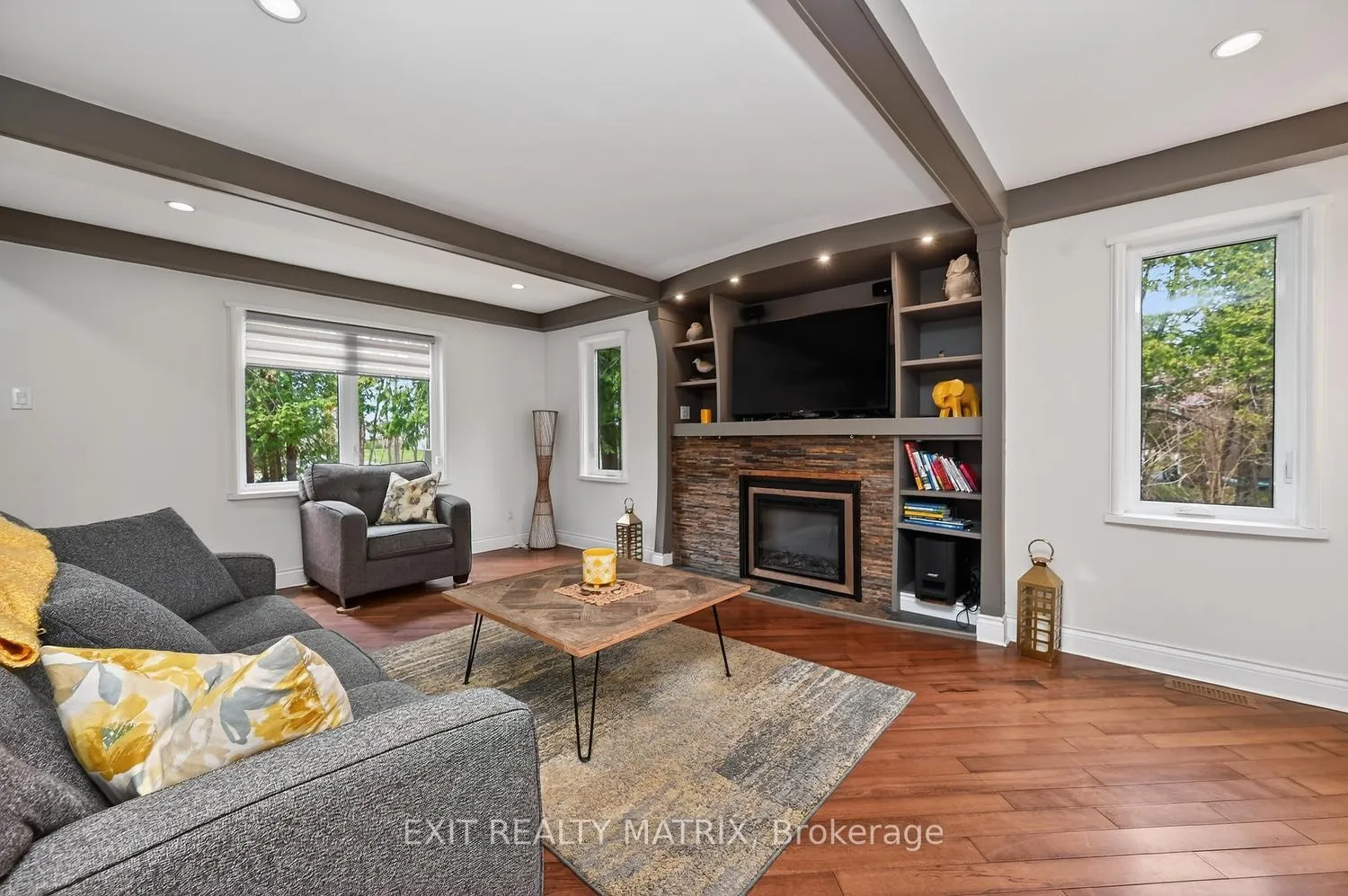 Photo 7 of 4081 Caracourt Drive, Ottawa, Vernon — HOMEH