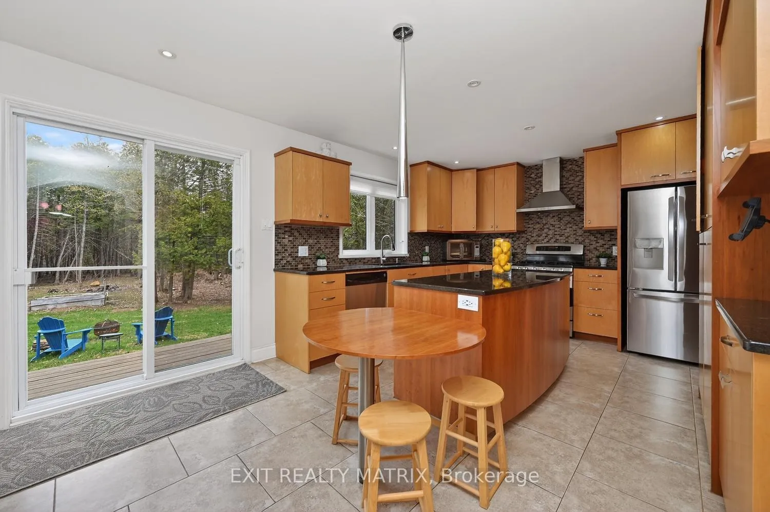 Photo 11 of 4081 Caracourt Drive, Ottawa, Vernon — HOMEH