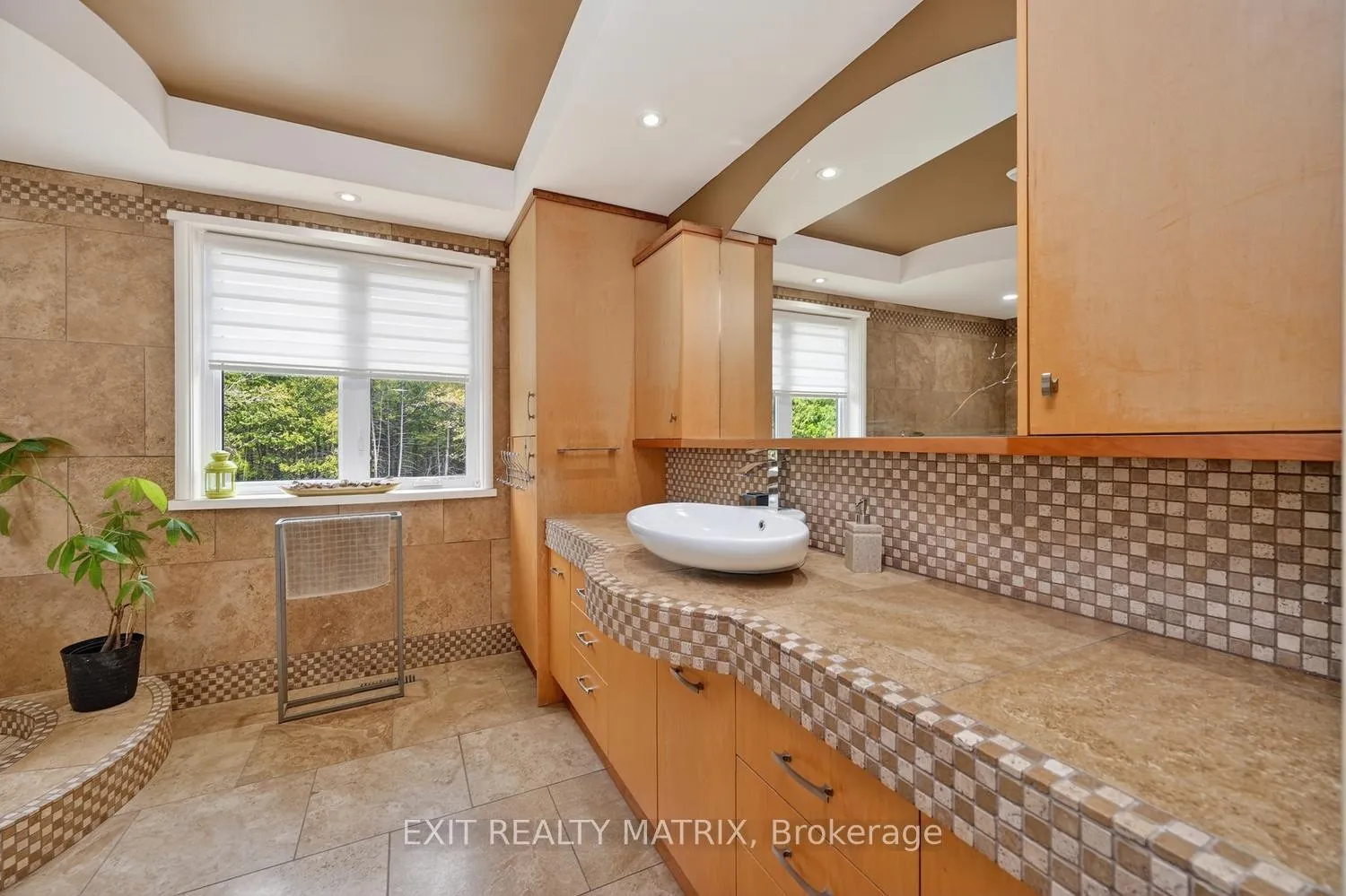 Photo 22 of 4081 Caracourt Drive, Ottawa, Vernon — HOMEH