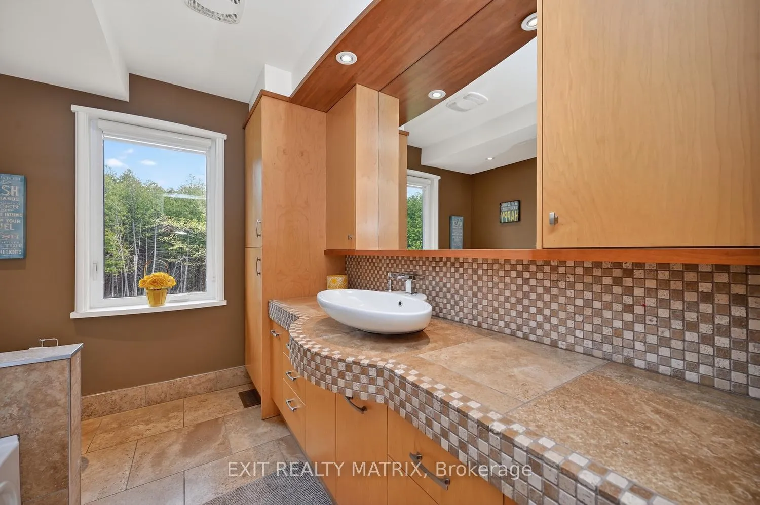 Photo 26 of 4081 Caracourt Drive, Ottawa, Vernon — HOMEH