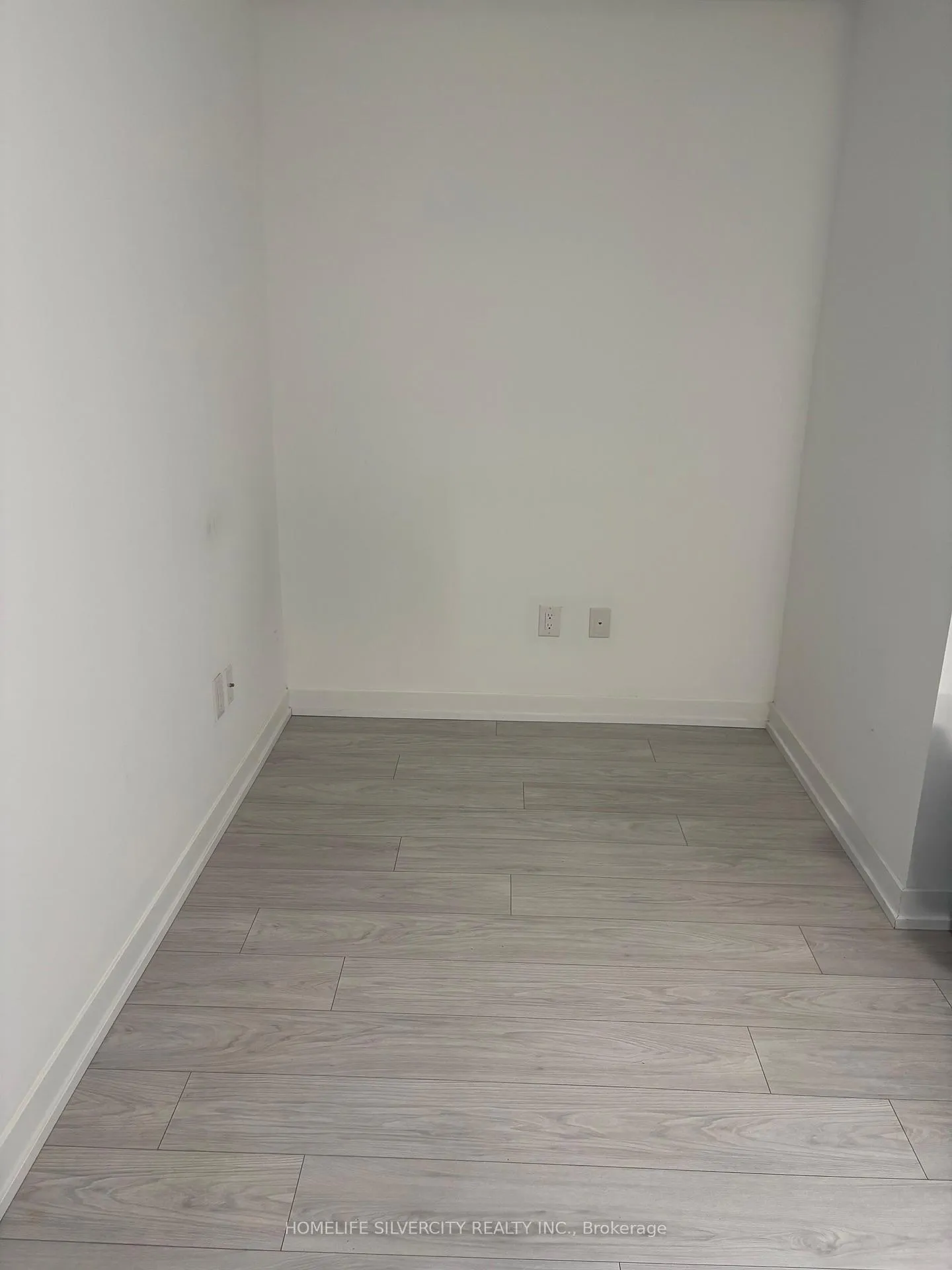 Photo 8 of Unit 312, 550 North Service Road, Grimsby, Grimsby Beach — HOMEH