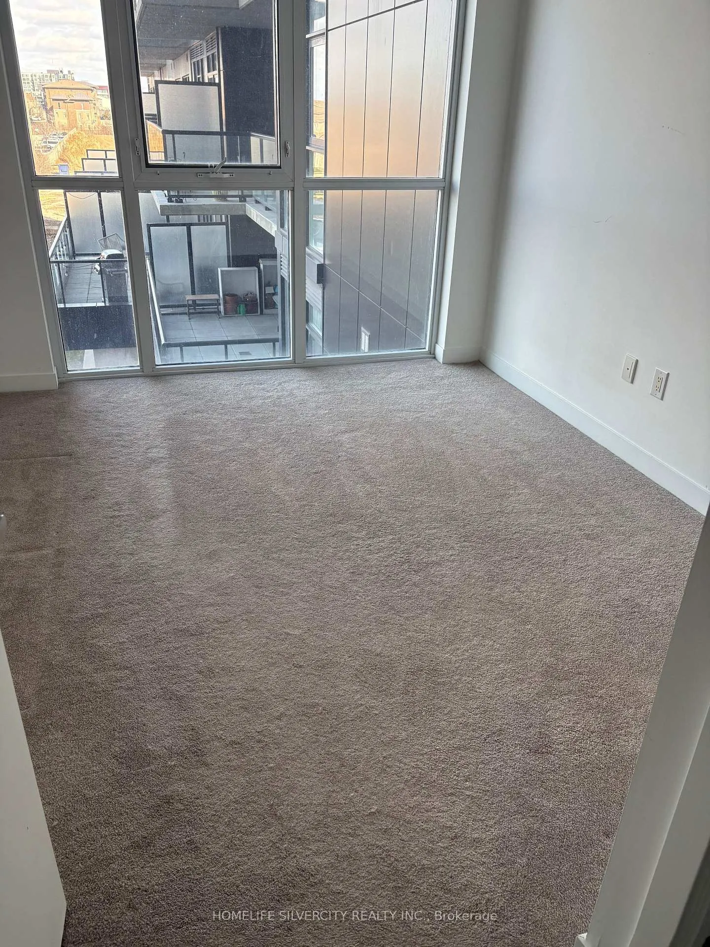 Photo 10 of Unit 312, 550 North Service Road, Grimsby, Grimsby Beach — HOMEH