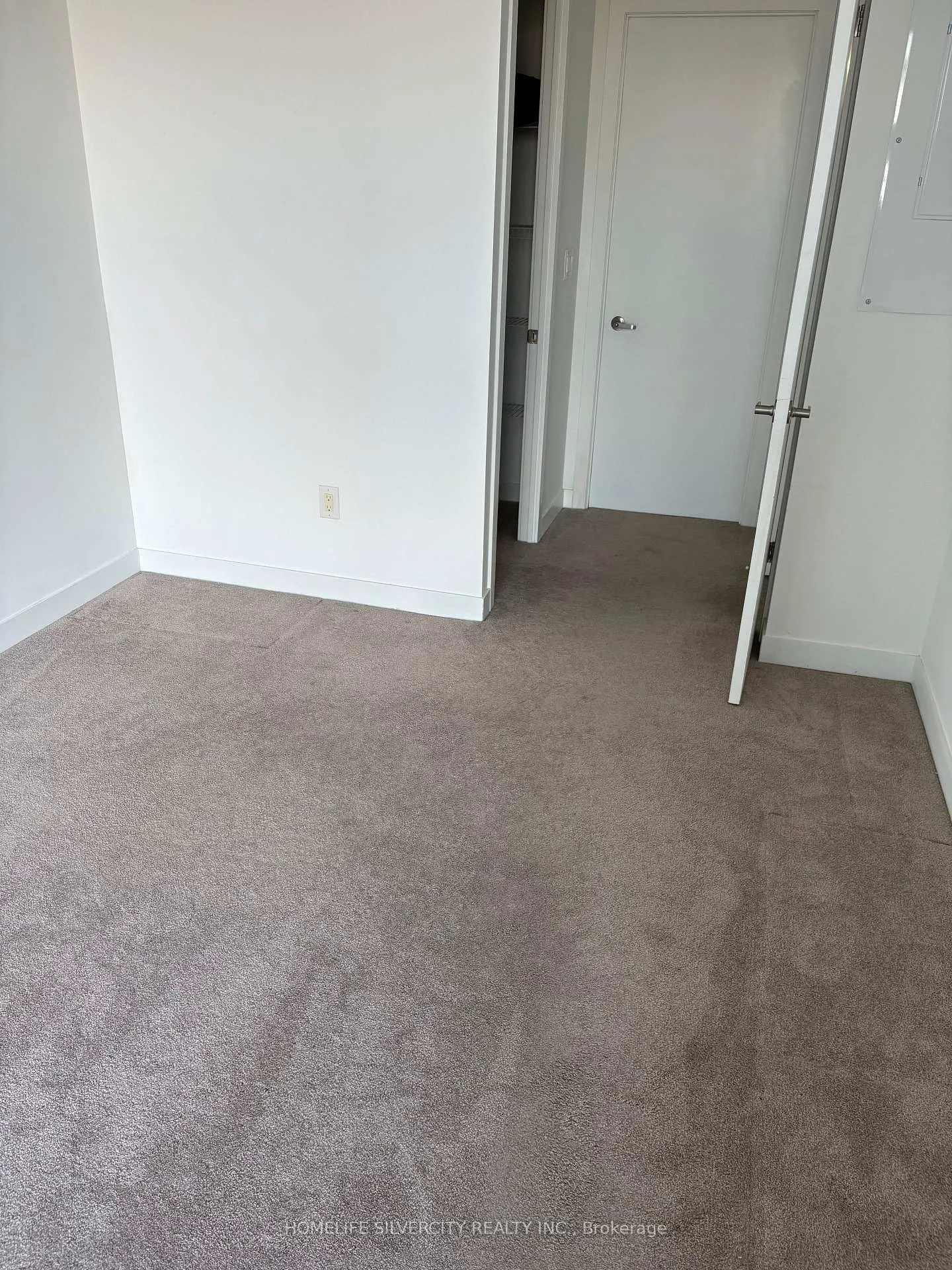 Photo 11 of Unit 312, 550 North Service Road, Grimsby, Grimsby Beach — HOMEH