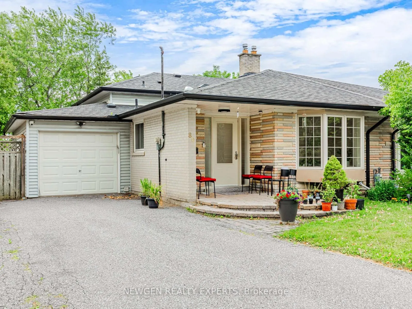 Photo 3 of 80 Sherwood Forest Drive, Markham, Bullock — HOMEH