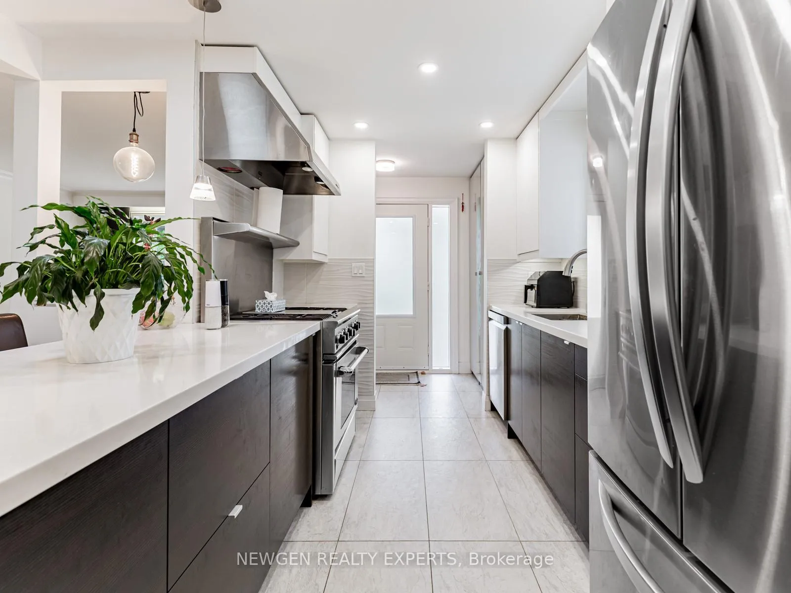 Photo 4 of 80 Sherwood Forest Drive, Markham, Bullock — HOMEH