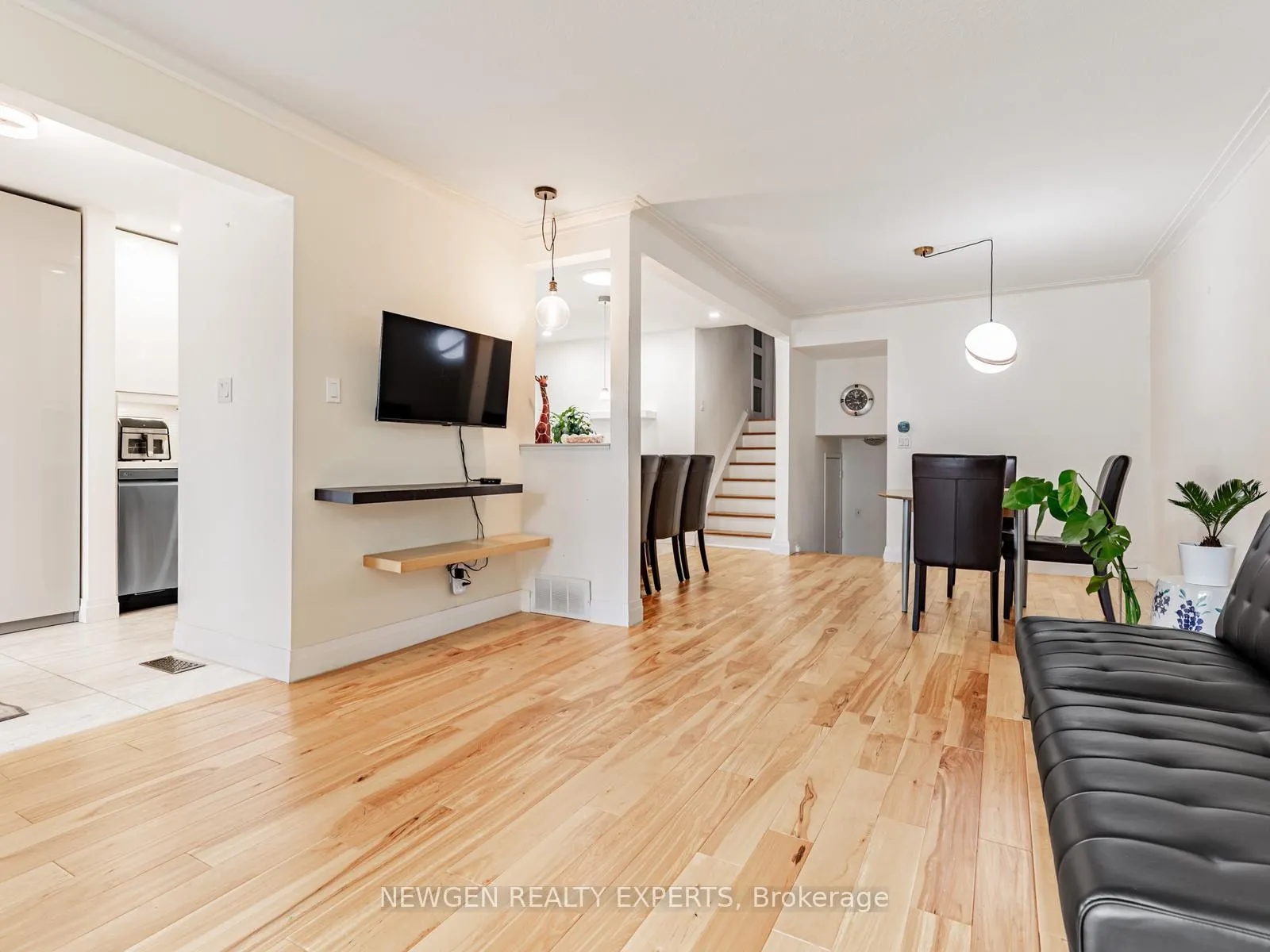 Photo 10 of 80 Sherwood Forest Drive, Markham, Bullock — HOMEH