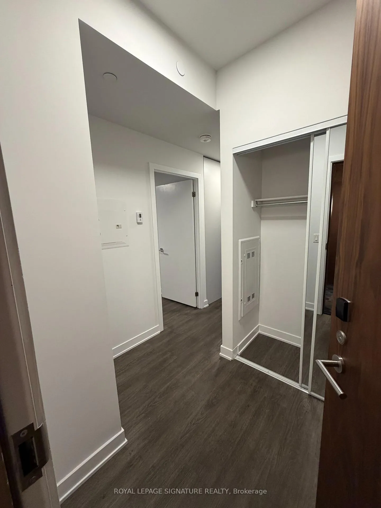 Photo 6 of Unit 710, 40 Lagerfeld Drive, Brampton, Northwest Brampton — HOMEH