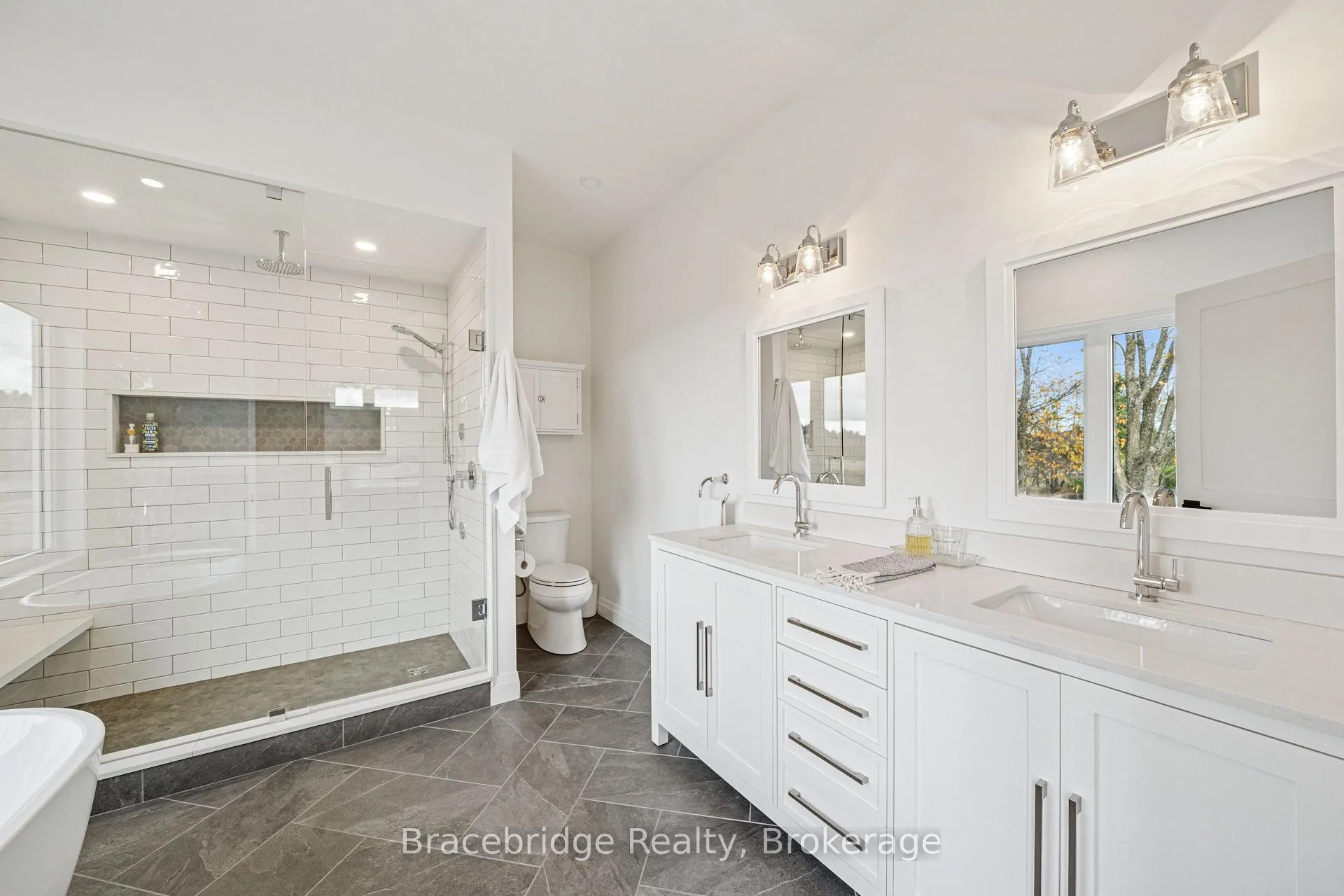 Photo 23 of 1006 Stephens Bay Road, Bracebridge, Muskoka (N) — HOMEH
