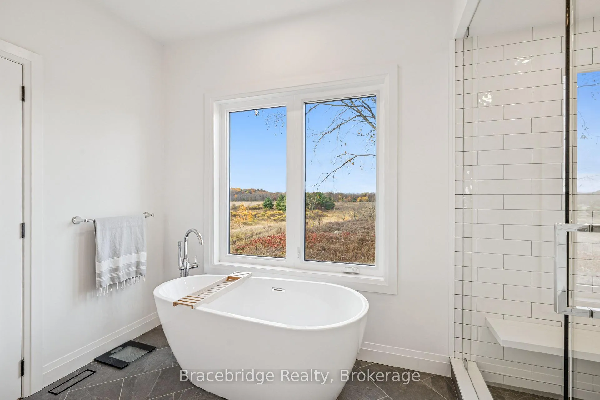 Photo 24 of 1006 Stephens Bay Road, Bracebridge, Muskoka (N) — HOMEH