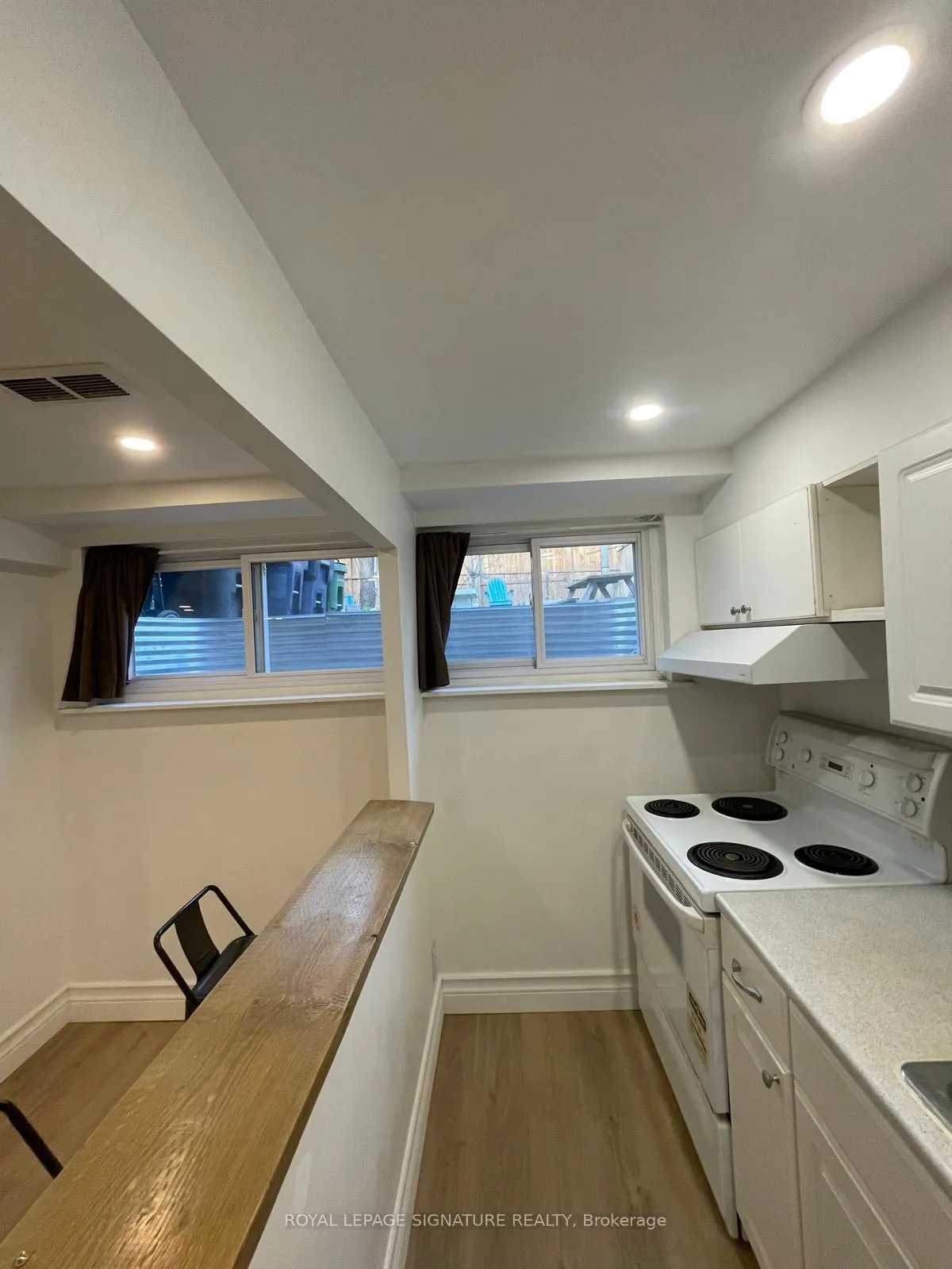 Photo 4 of Unit 1B, 9 Wilson Park Road, Toronto, South Parkdale — HOMEH