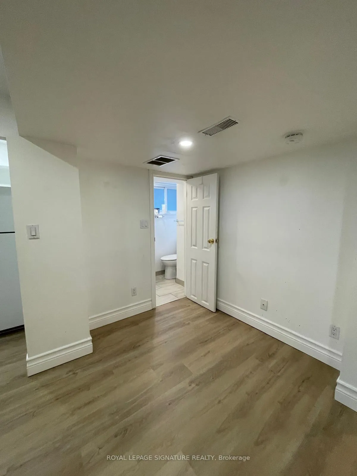 Photo 7 of Unit 1B, 9 Wilson Park Road, Toronto, South Parkdale — HOMEH