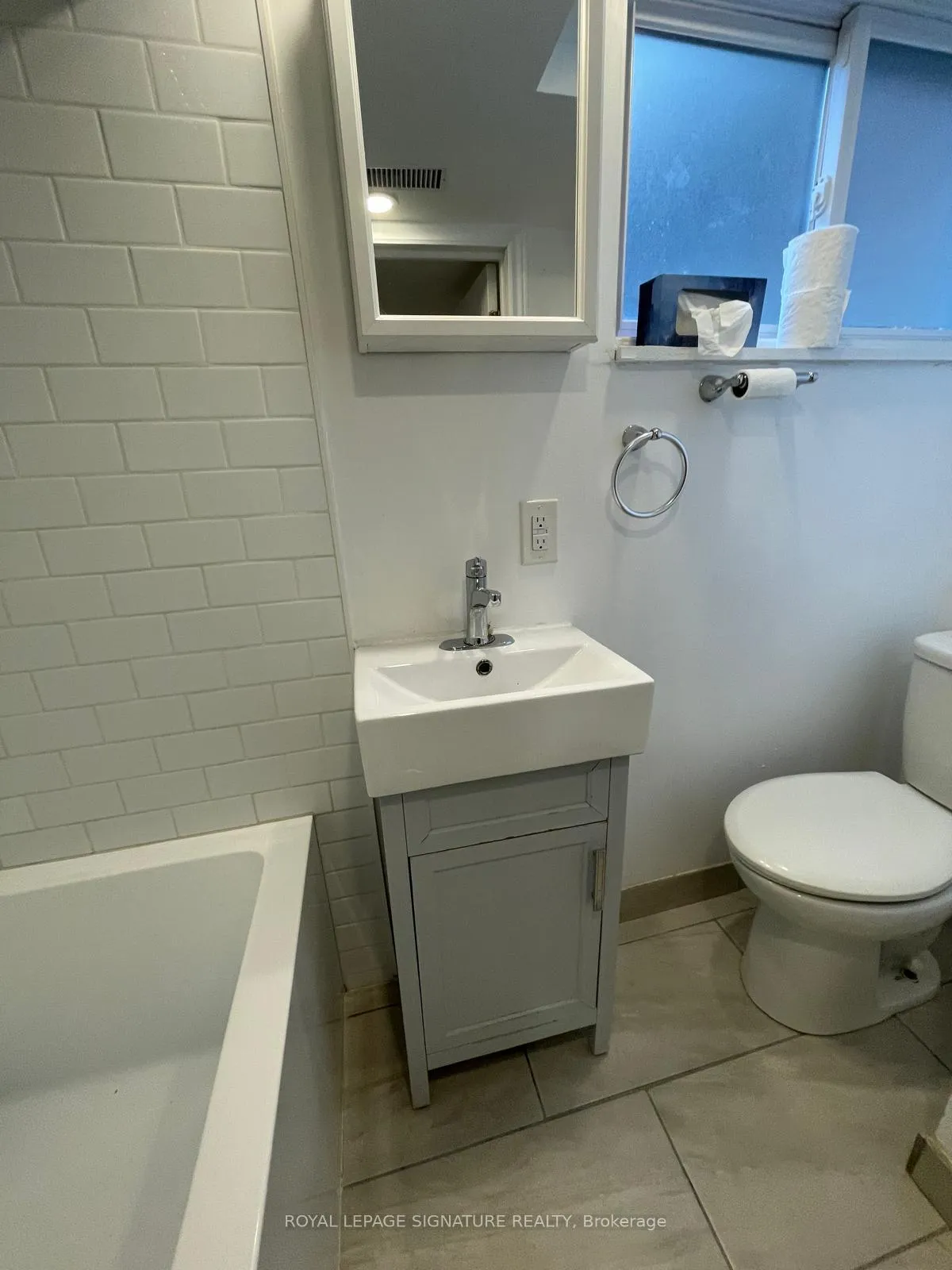 Photo 9 of Unit 1B, 9 Wilson Park Road, Toronto, South Parkdale — HOMEH