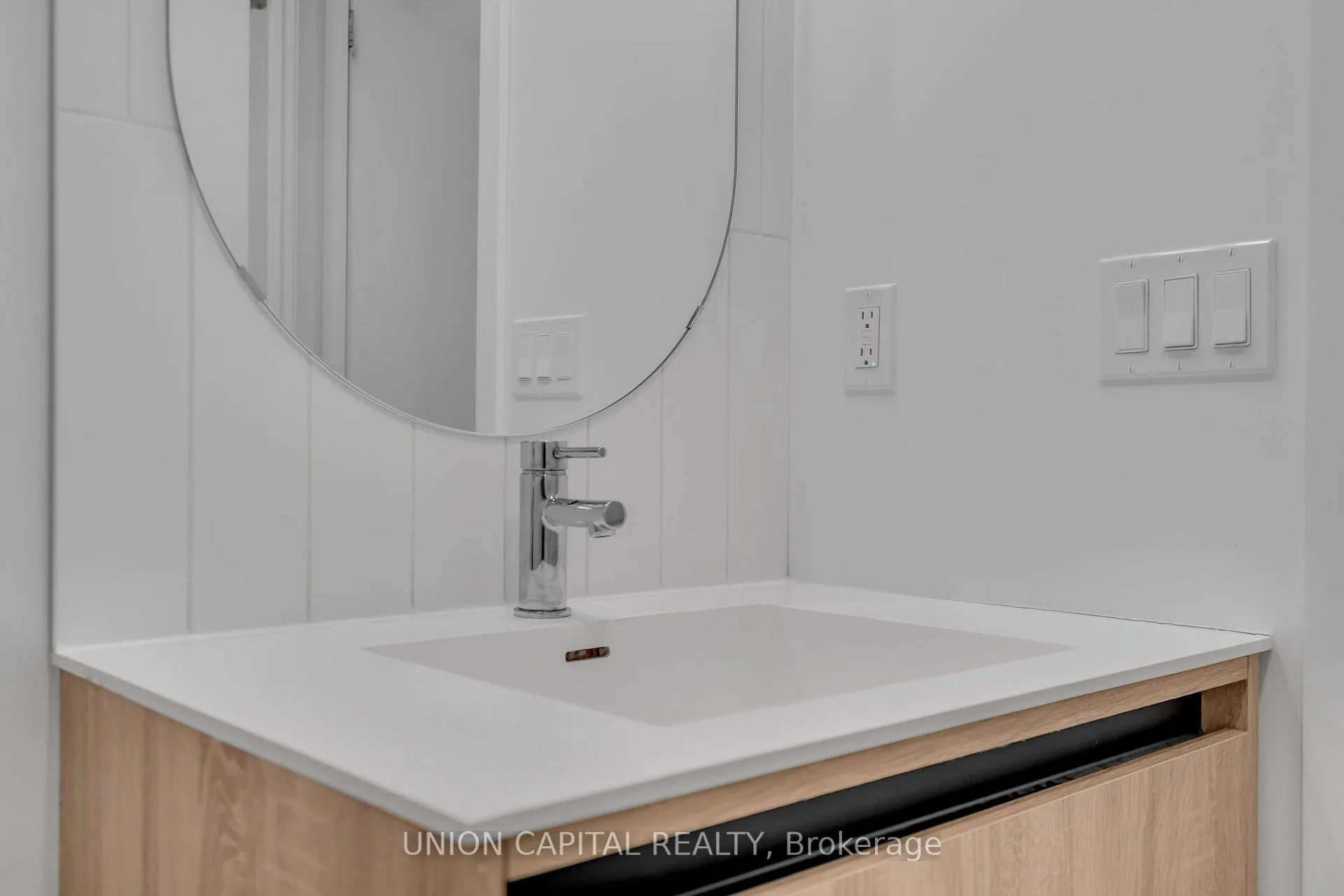 Photo 7 of Unit A611, 7950 Bathurst Street, Vaughan, Beverley Glen — HOMEH
