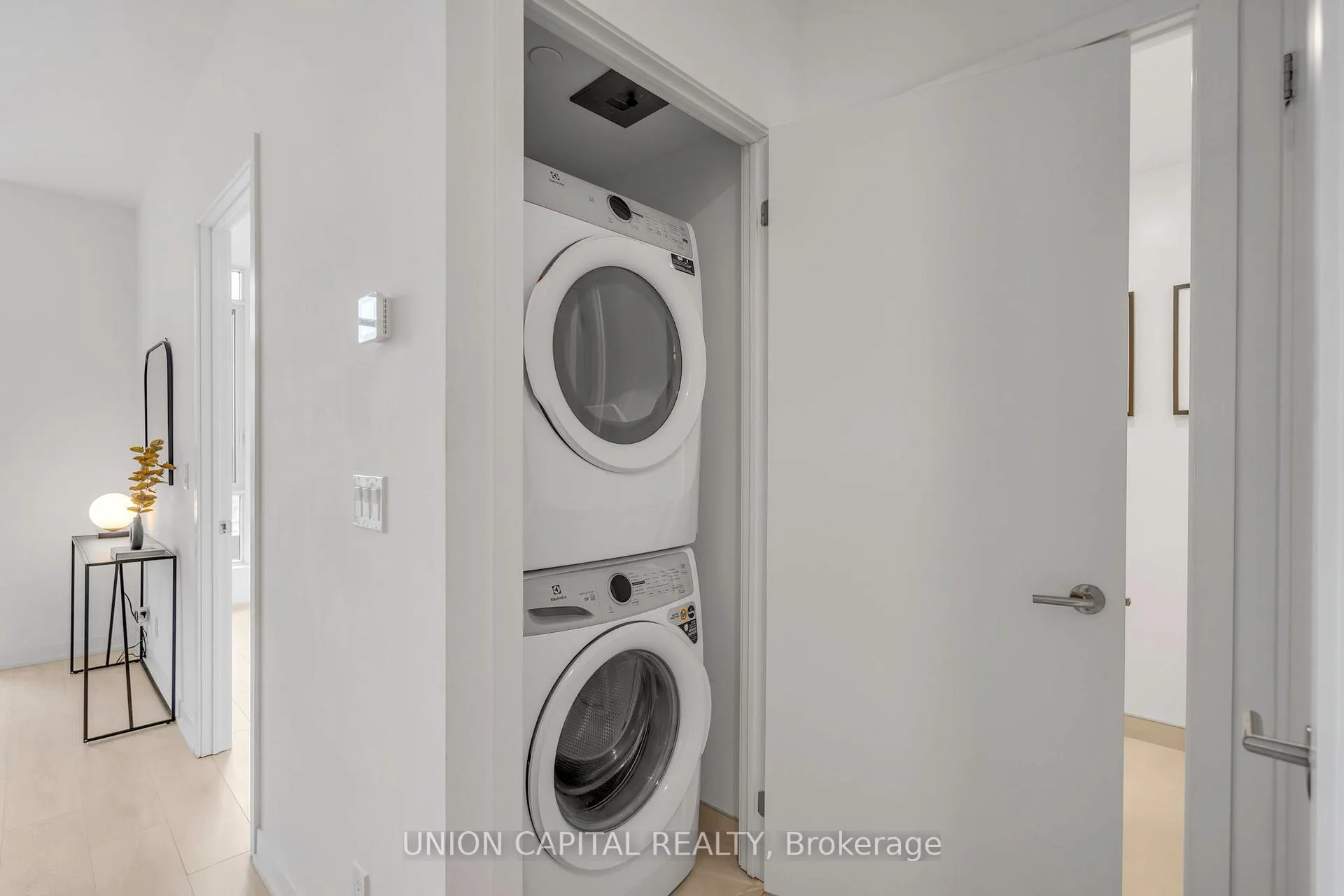 Photo 10 of Unit A611, 7950 Bathurst Street, Vaughan, Beverley Glen — HOMEH