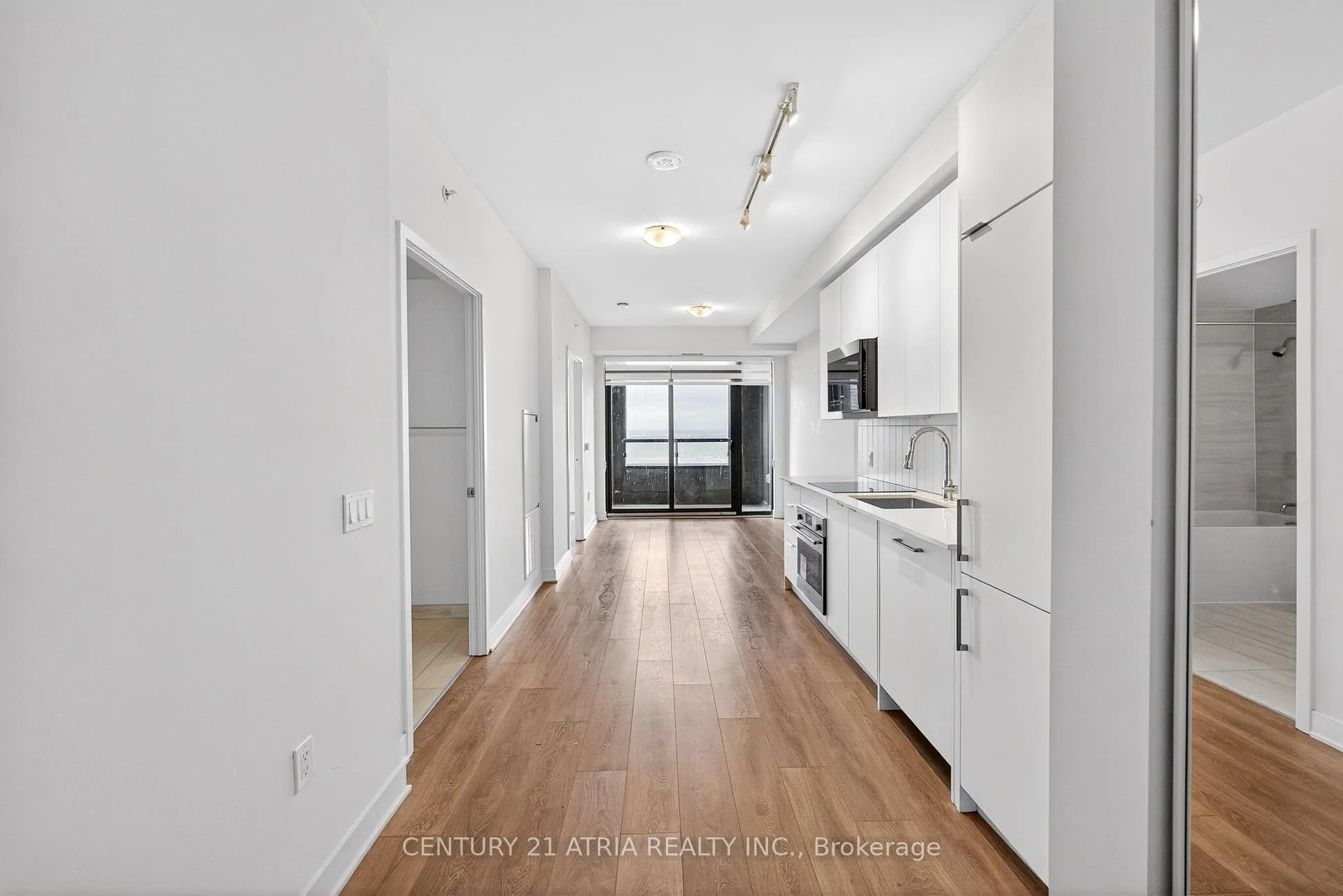 Photo 9 of Unit 3407, 2920 Hwy 7, Vaughan, Concord — HOMEH