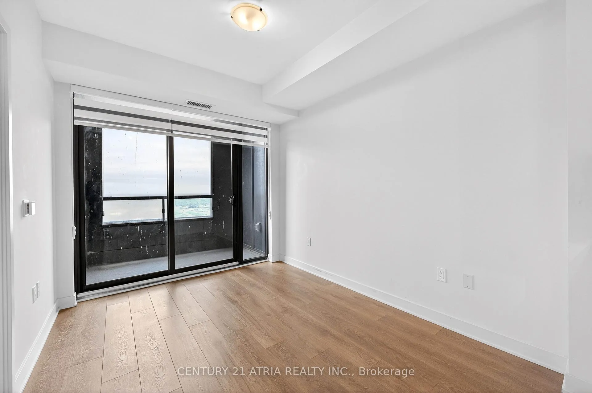 Photo 13 of Unit 3407, 2920 Hwy 7, Vaughan, Concord — HOMEH
