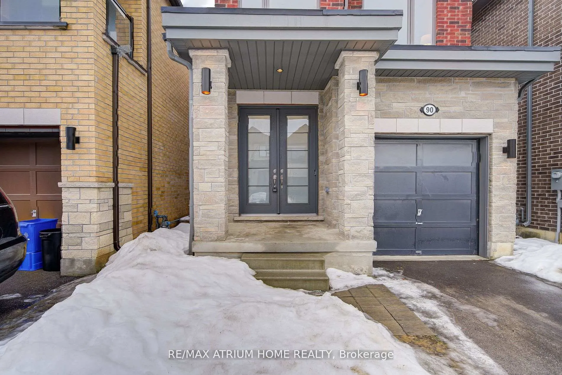 Photo 3 of 90 Hesperus Road, Vaughan, Patterson — HOMEH