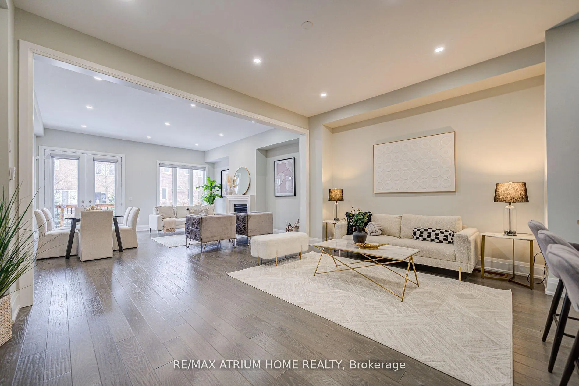 Photo 7 of 90 Hesperus Road, Vaughan, Patterson — HOMEH