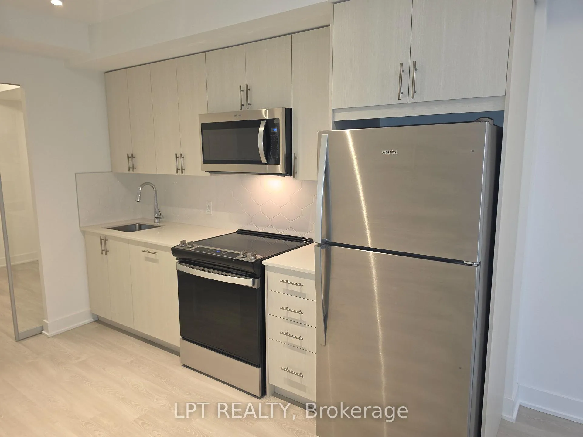 Photo 10 of Unit 320, 2545 Simcoe Street N, Oshawa, Windfields — HOMEH