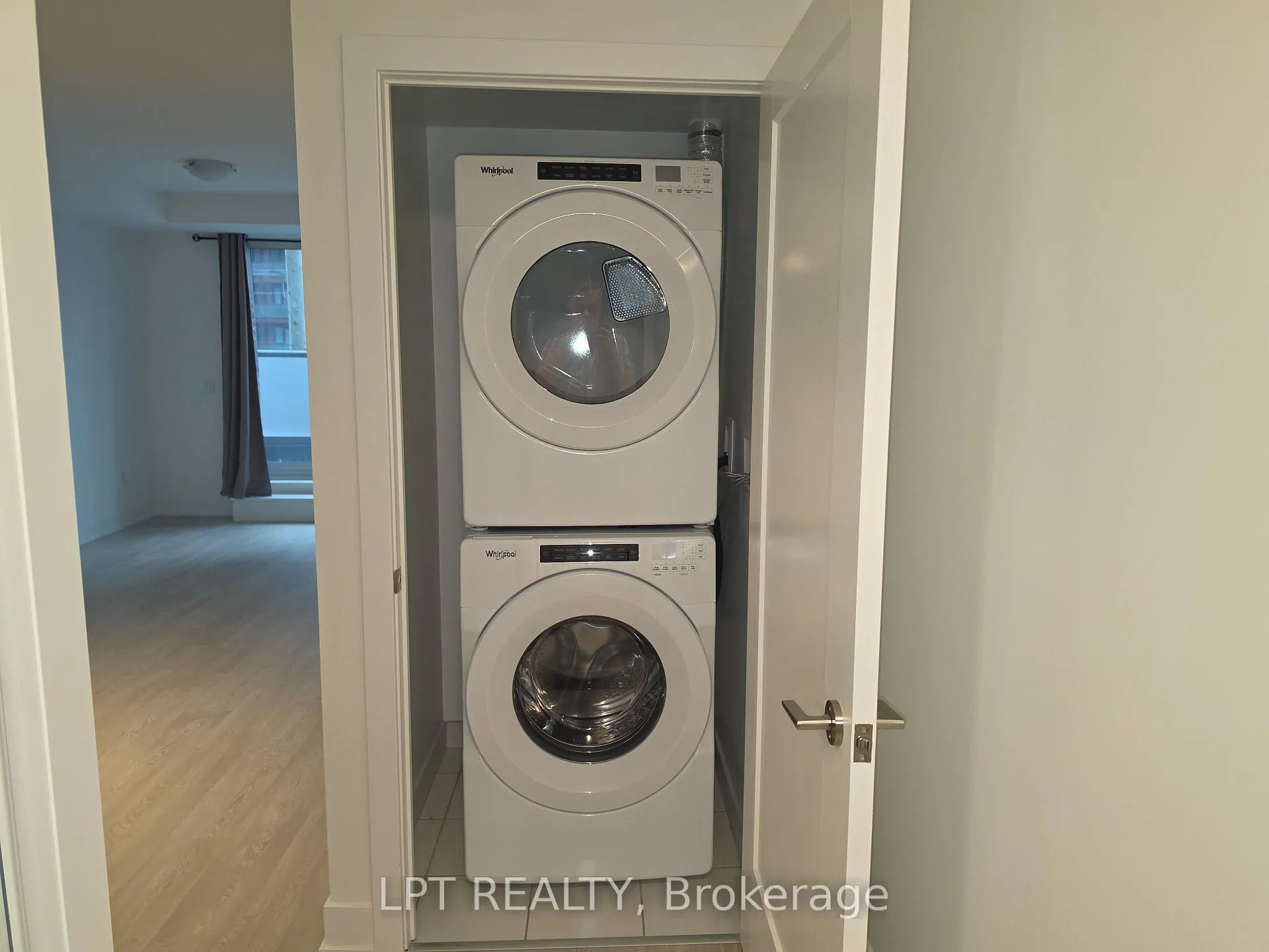 Photo 12 of Unit 320, 2545 Simcoe Street N, Oshawa, Windfields — HOMEH