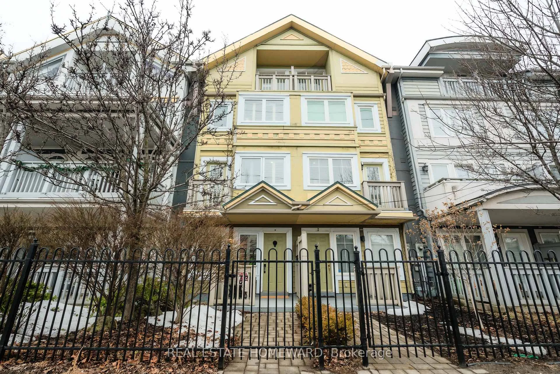 Photo 2 of 1848 Lake Shore Boulevard E, Toronto, The Beaches — HOMEH