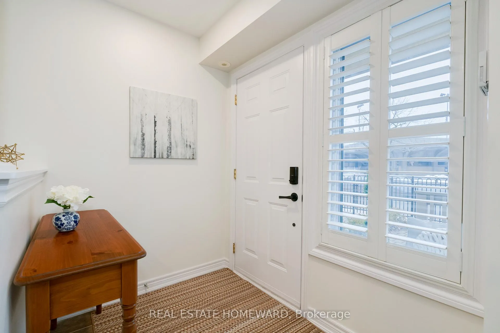 Photo 5 of 1848 Lake Shore Boulevard E, Toronto, The Beaches — HOMEH