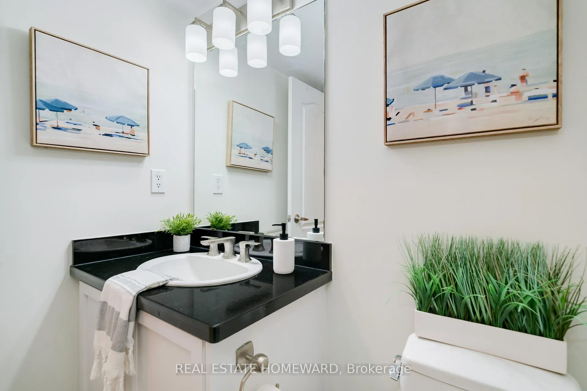 Photo 31 of 1848 Lake Shore Boulevard E, Toronto, The Beaches — HOMEH