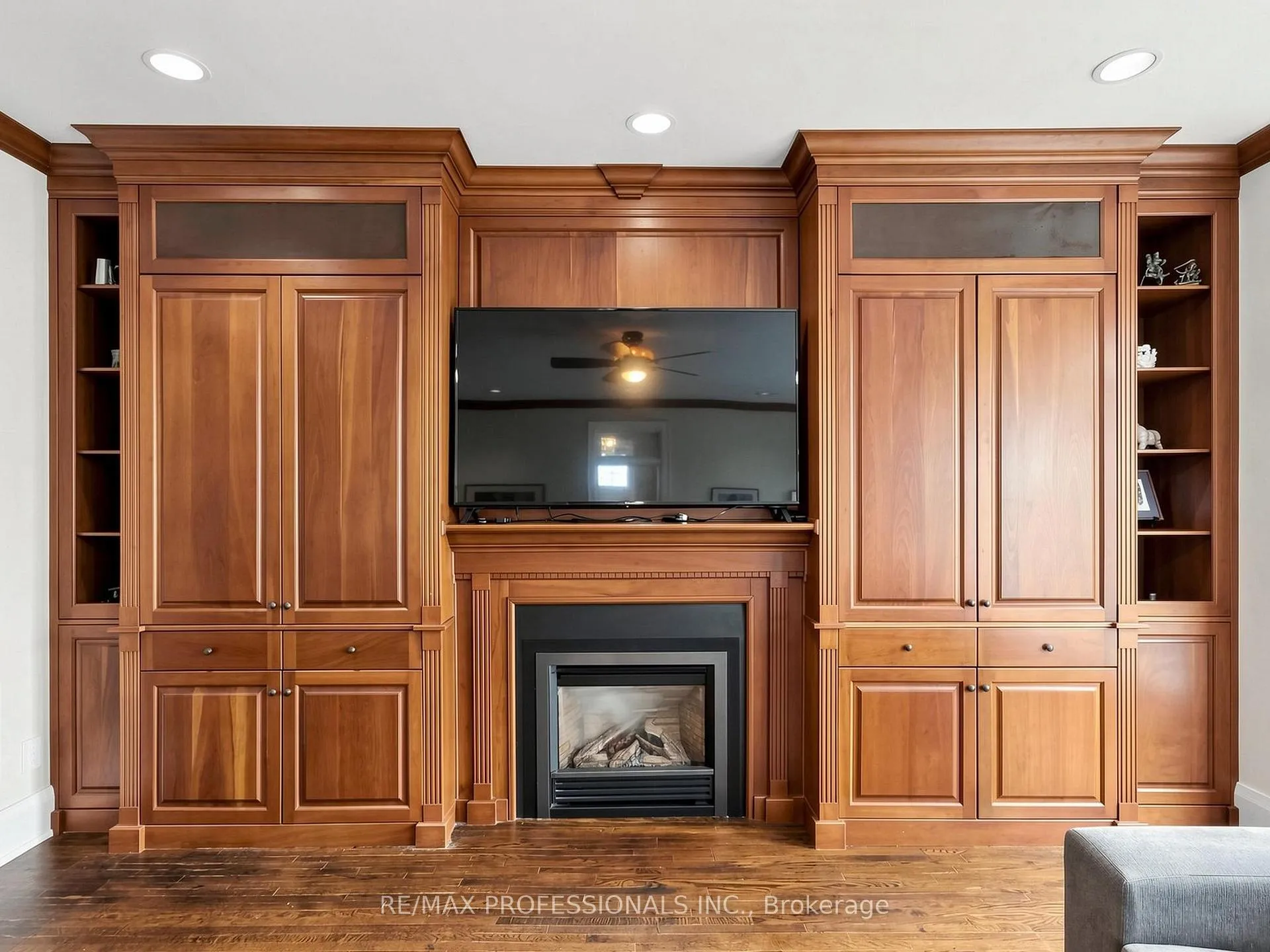 Photo 16 of 60 Burnhamthorpe Crescent, Etobicoke, Islington-City Centre West — HOMEH
