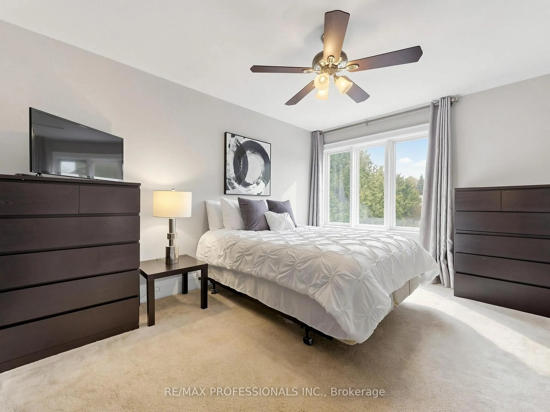 Photo 23 of 60 Burnhamthorpe Crescent, Etobicoke, Islington-City Centre West — HOMEH