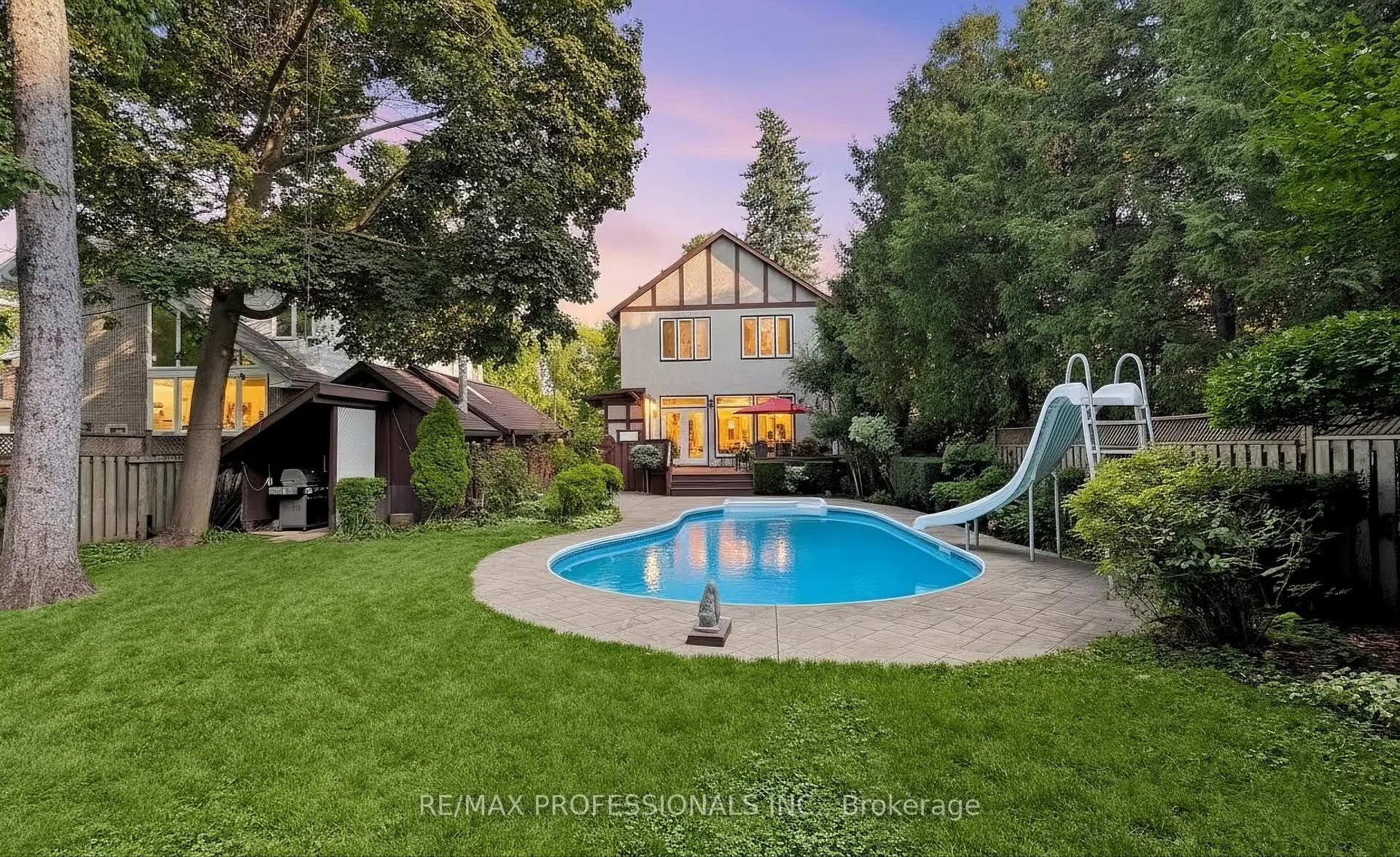 Photo 29 of 60 Burnhamthorpe Crescent, Etobicoke, Islington-City Centre West — HOMEH