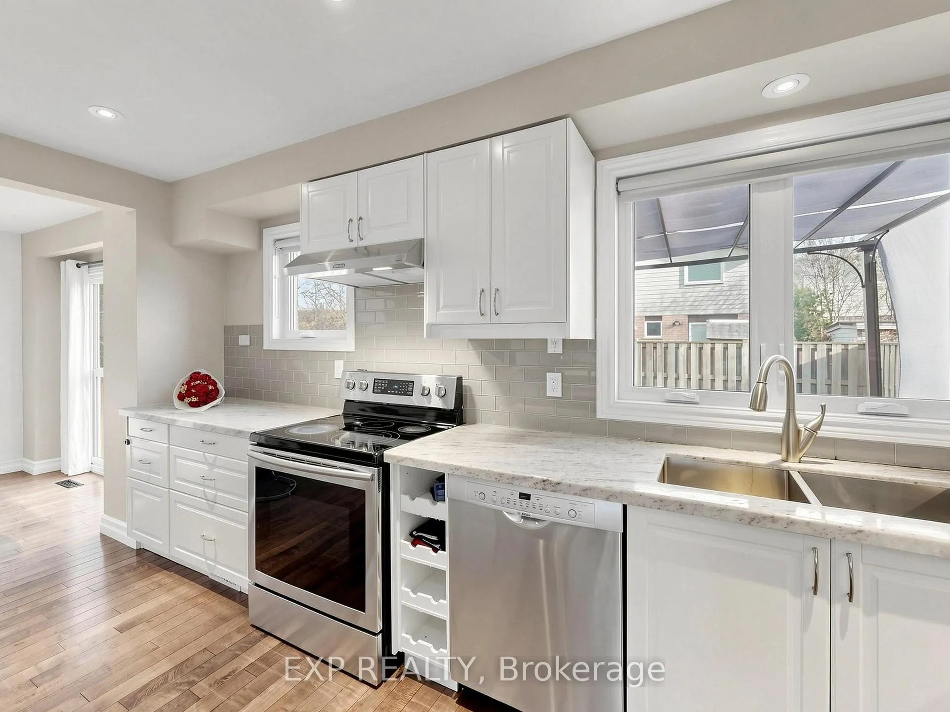 Photo 13 of 598 Stonebridge Lane, Pickering, West Shore — HOMEH