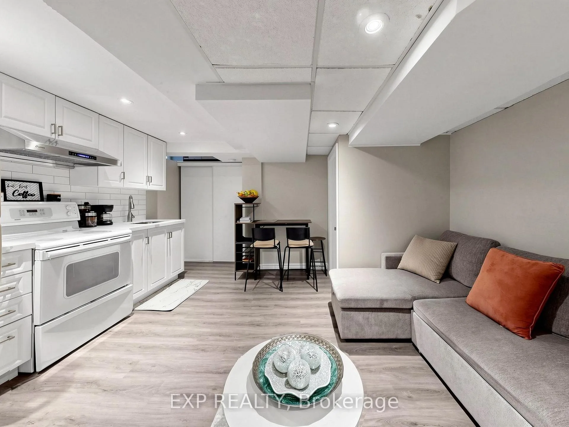Photo 36 of 598 Stonebridge Lane, Pickering, West Shore — HOMEH