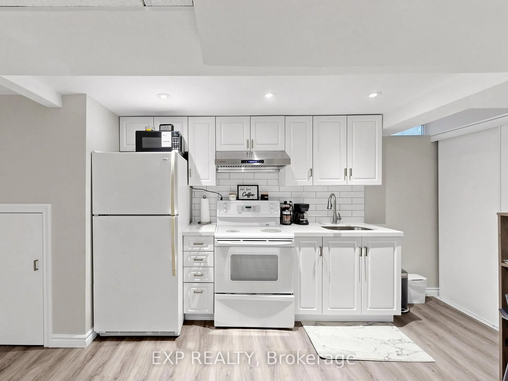 Photo 39 of 598 Stonebridge Lane, Pickering, West Shore — HOMEH