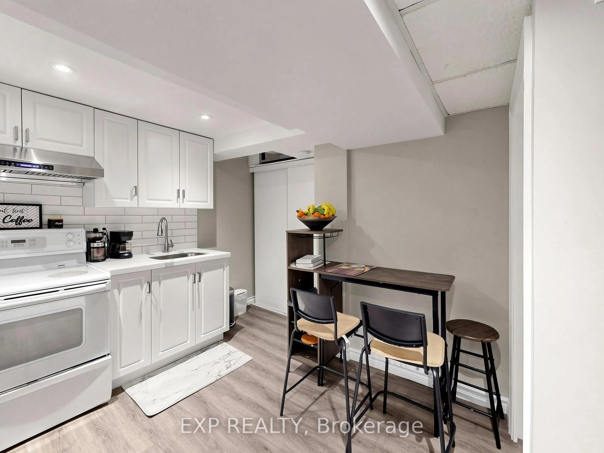 Photo 41 of 598 Stonebridge Lane, Pickering, West Shore — HOMEH