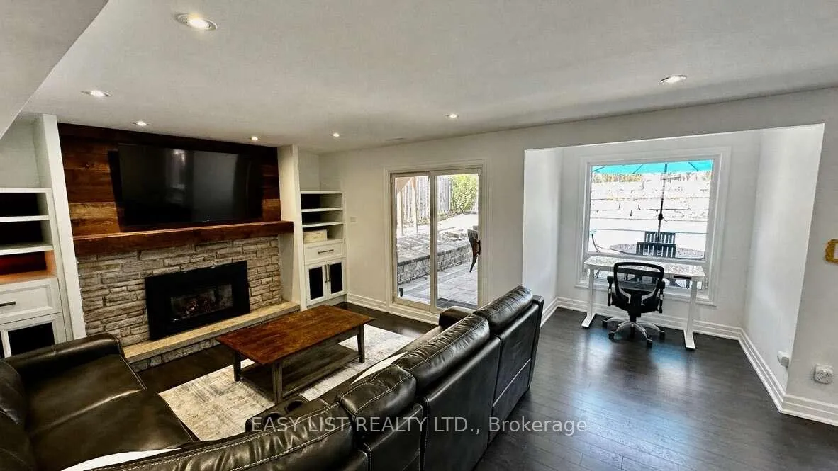 Photo 20 of 187 Hickman Street, Caledon, Bolton West — HOMEH