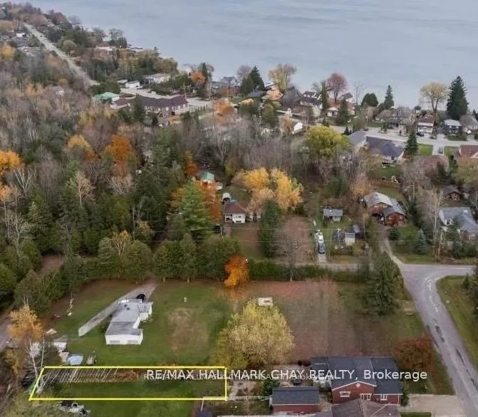 Photo 3 of 1045 Larch Street, Innisfil, Rural Innisfil — HOMEH