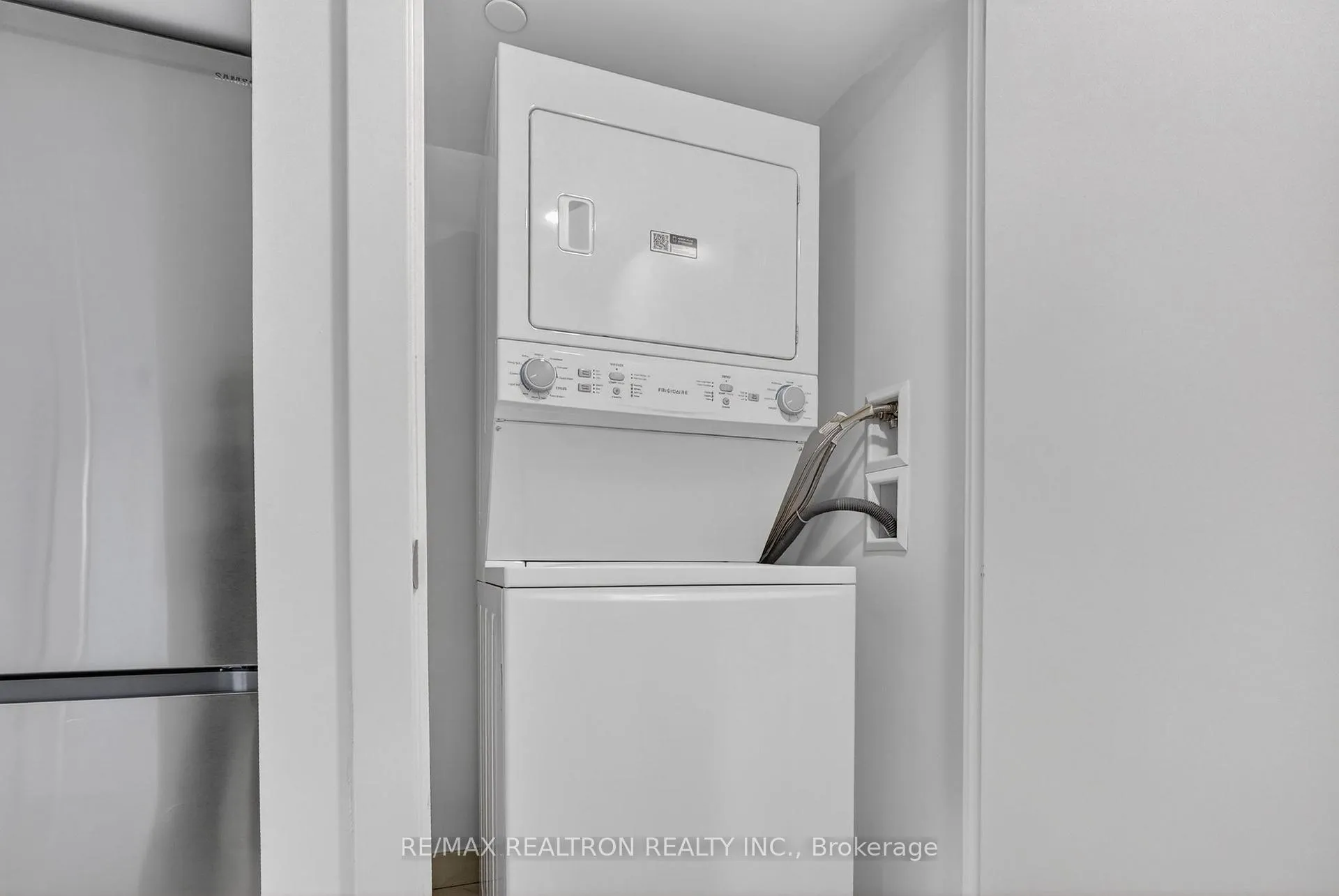 Photo 12 of Unit 301, 1010 Sandy Beach Road, Pickering, Bay Ridges — HOMEH