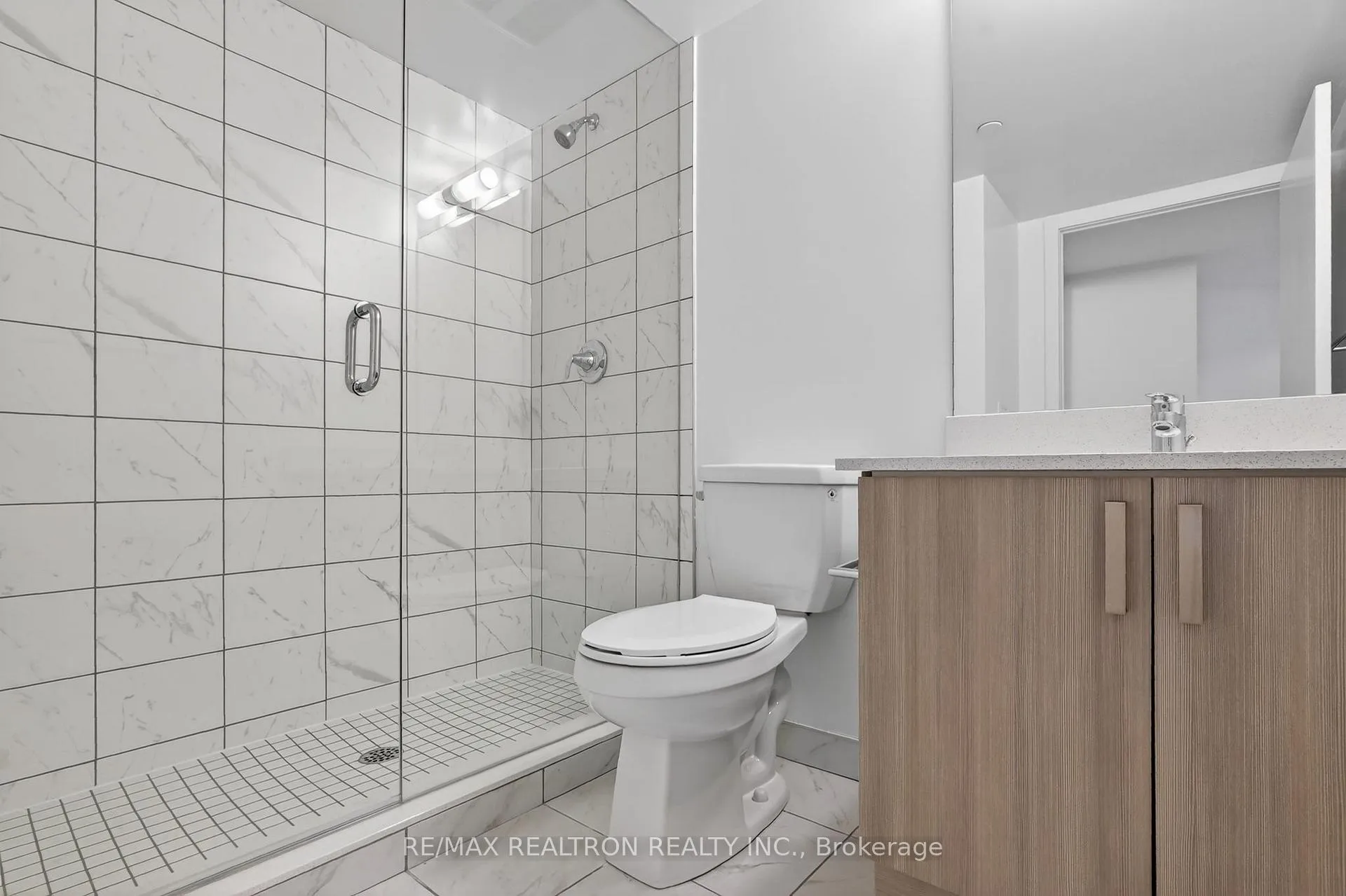 Photo 16 of Unit 301, 1010 Sandy Beach Road, Pickering, Bay Ridges — HOMEH