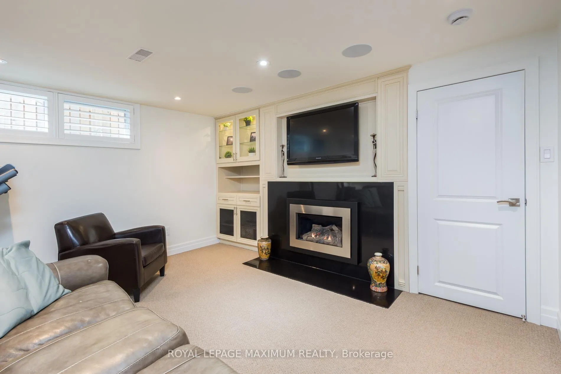 Photo 27 of 55 Ashmount Crescent, Etobicoke, Willowridge-Martingrove-Richview — HOMEH