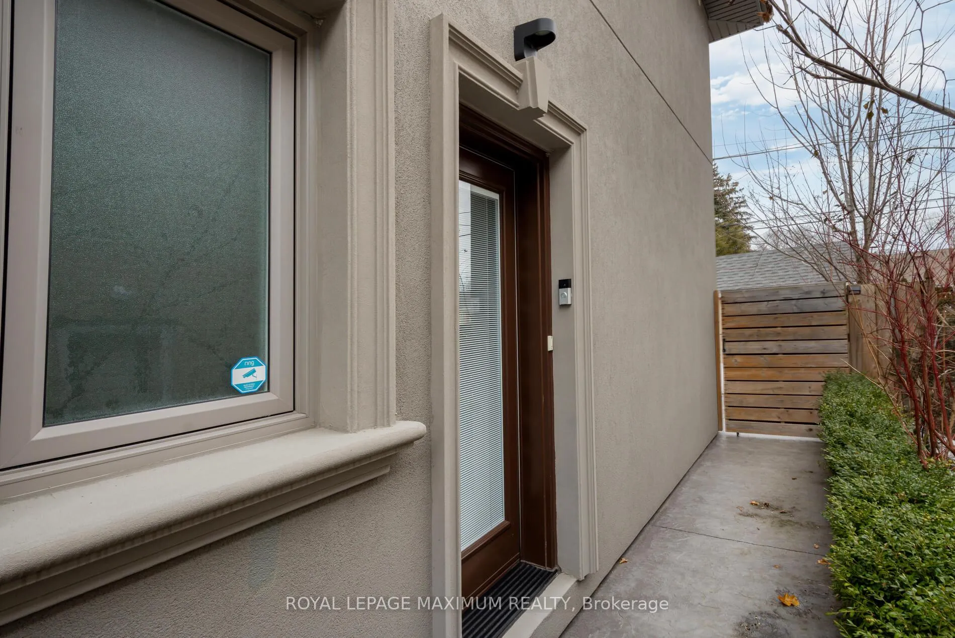 Photo 33 of 55 Ashmount Crescent, Etobicoke, Willowridge-Martingrove-Richview — HOMEH