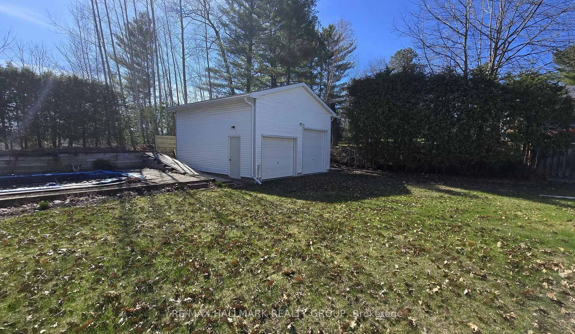 Photo 3 of 119 Archie Street, Ottawa, Constance Bay — HOMEH