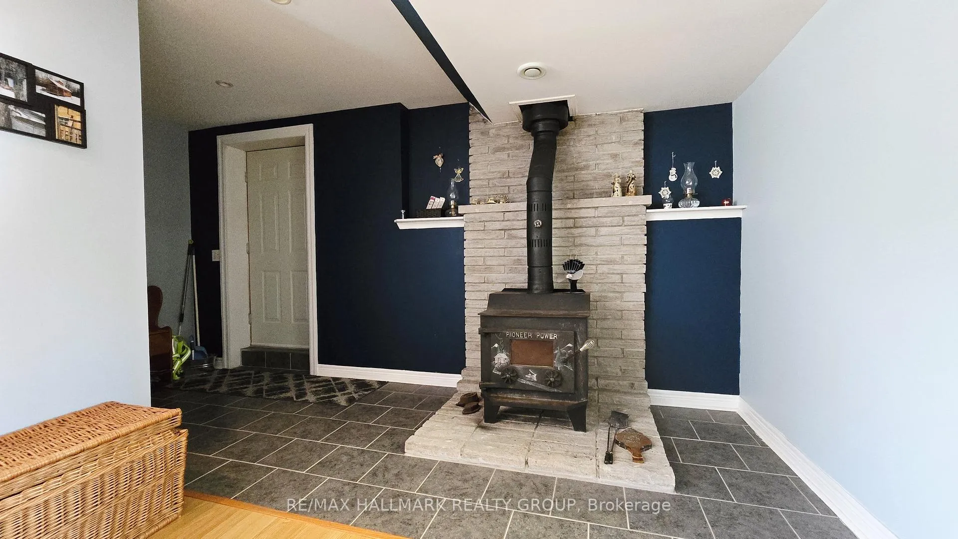Photo 20 of 119 Archie Street, Ottawa, Constance Bay — HOMEH