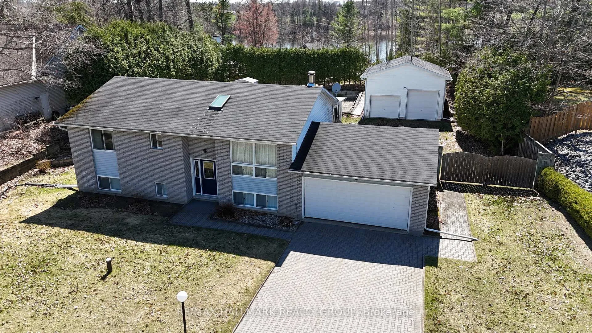 Photo 31 of 119 Archie Street, Ottawa, Constance Bay — HOMEH