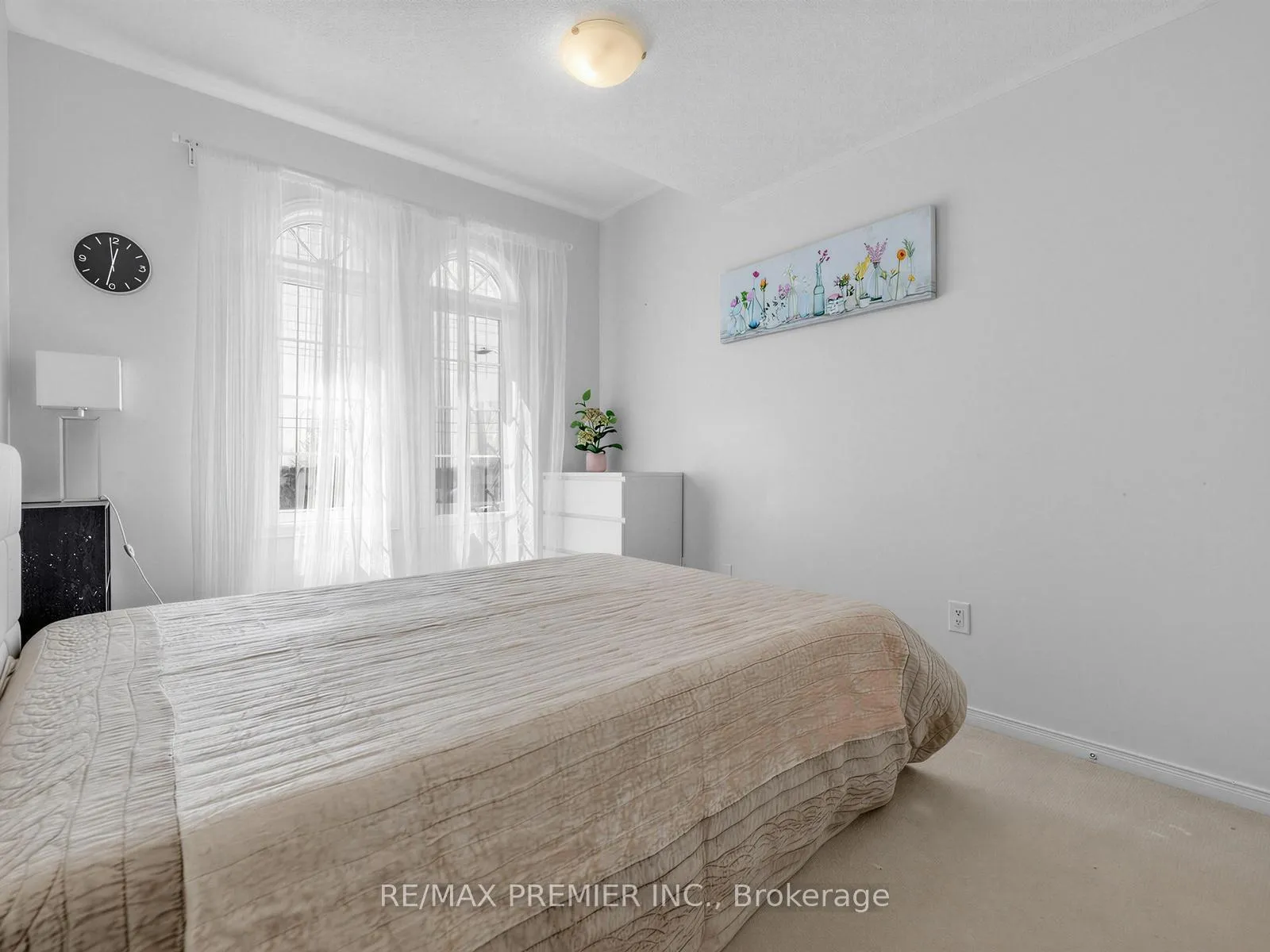 Photo 12 of 47 Spruce Pine Crescent, Vaughan, Patterson — HOMEH