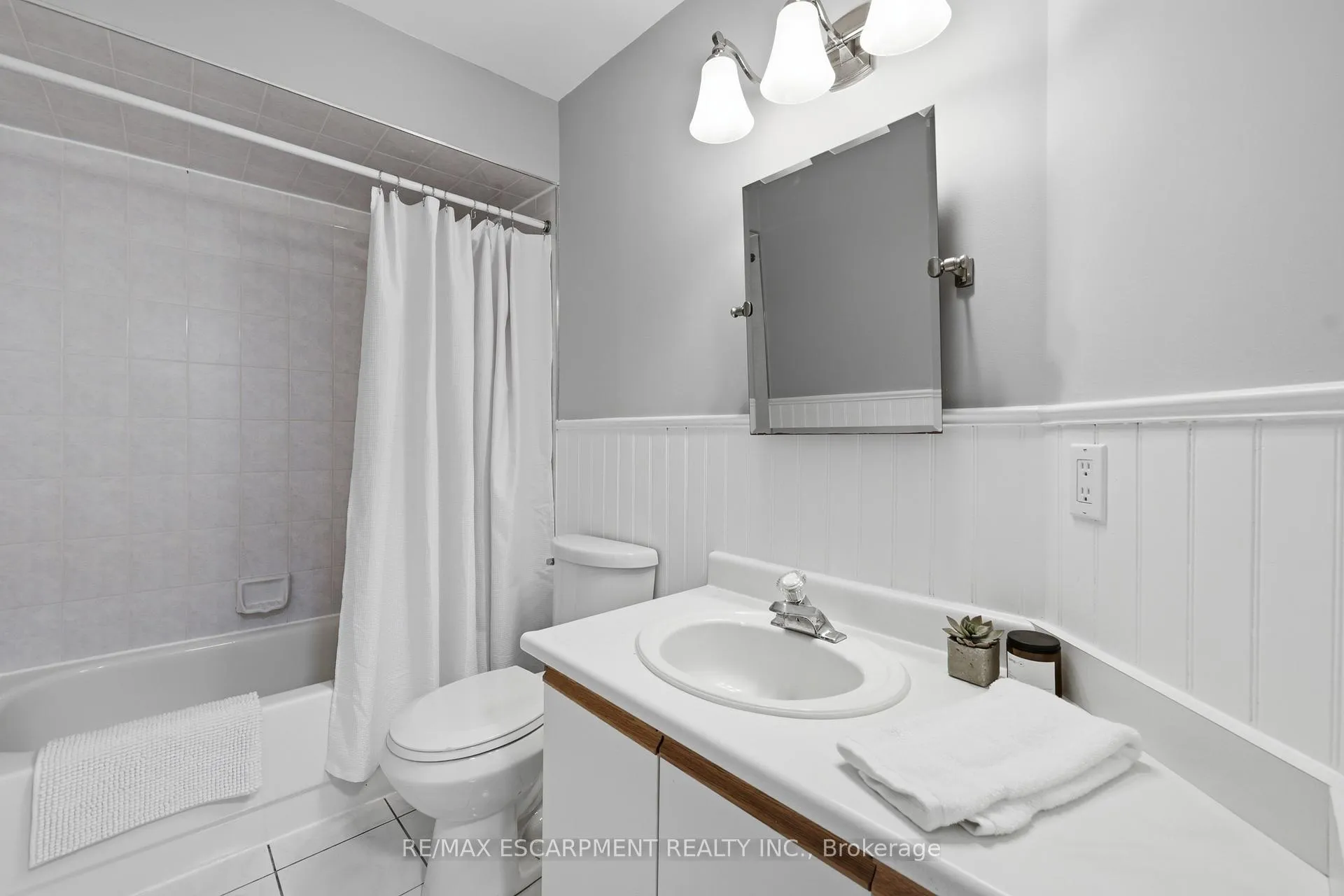 Photo 22 of Unit 10, 2880 Headon Forest Drive, Burlington, Headon — HOMEH