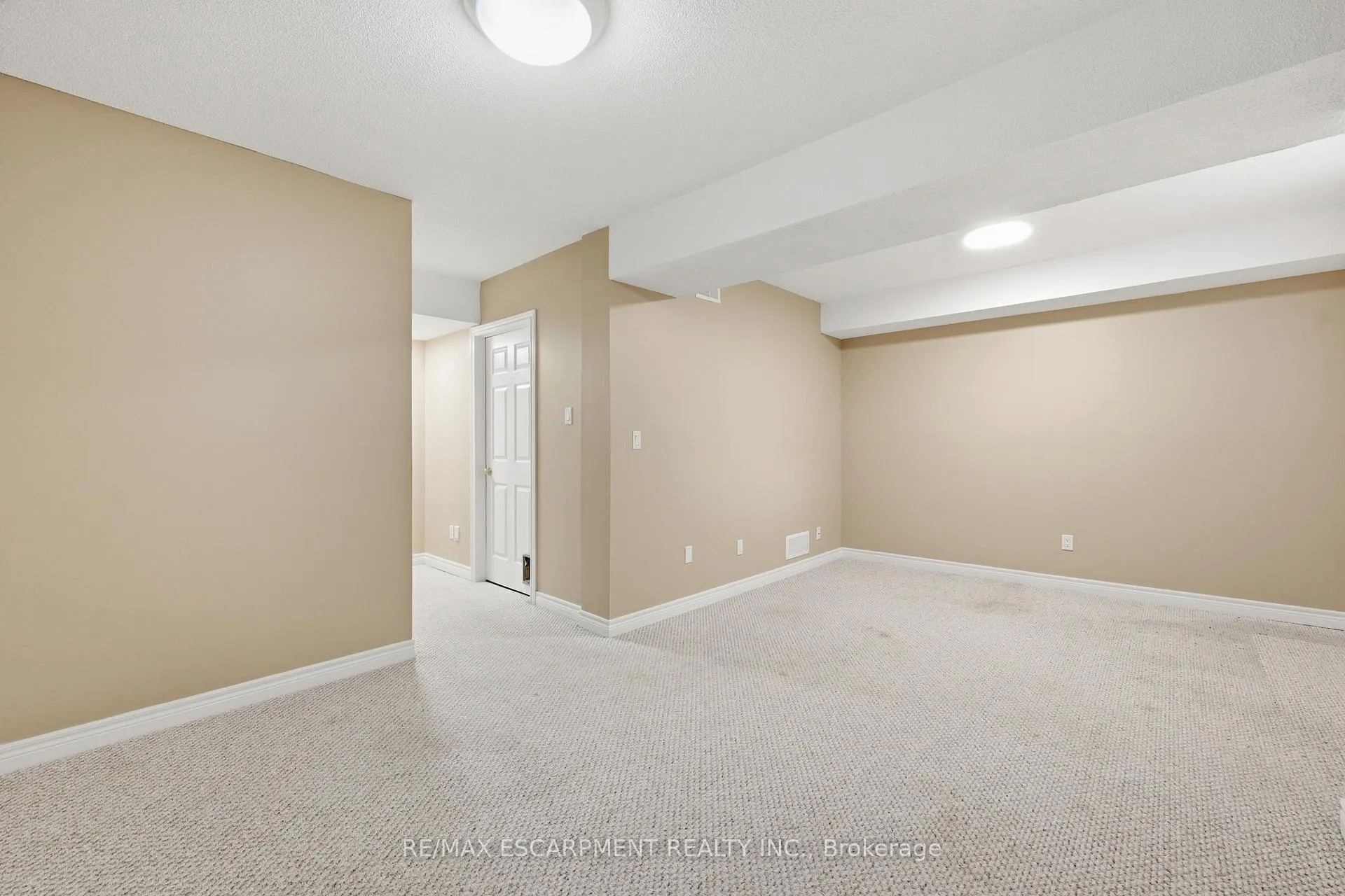 Photo 25 of Unit 10, 2880 Headon Forest Drive, Burlington, Headon — HOMEH