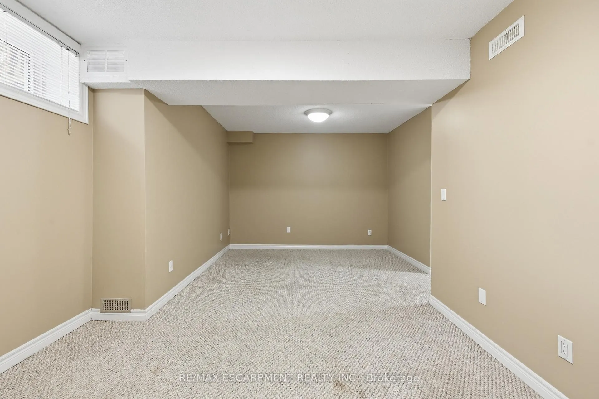 Photo 27 of Unit 10, 2880 Headon Forest Drive, Burlington, Headon — HOMEH