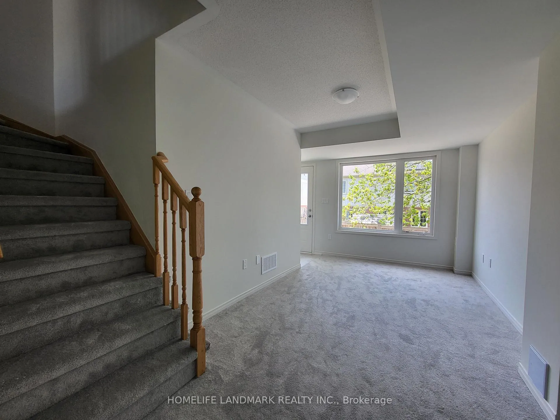 Photo 2 of 1436 Coral Springs Path, Oshawa, Taunton — HOMEH