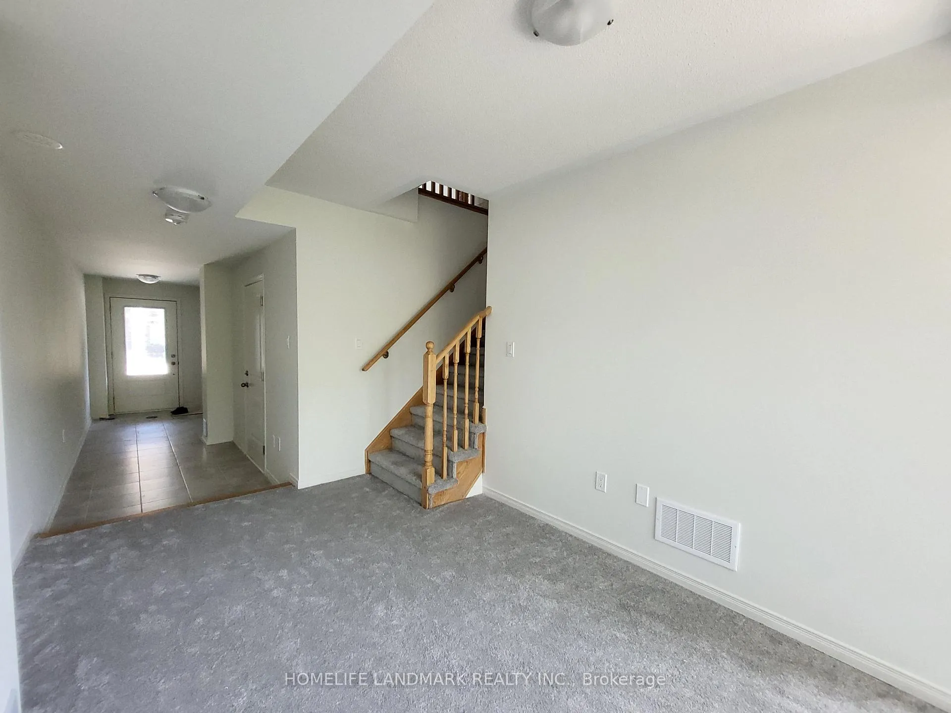 Photo 4 of 1436 Coral Springs Path, Oshawa, Taunton — HOMEH