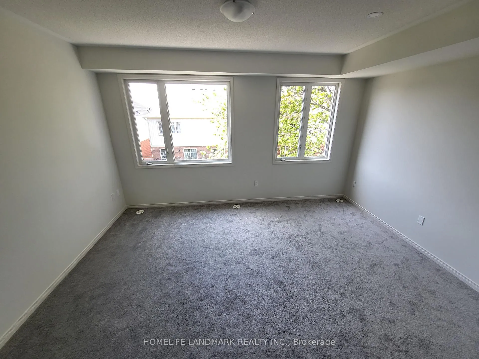 Photo 6 of 1436 Coral Springs Path, Oshawa, Taunton — HOMEH